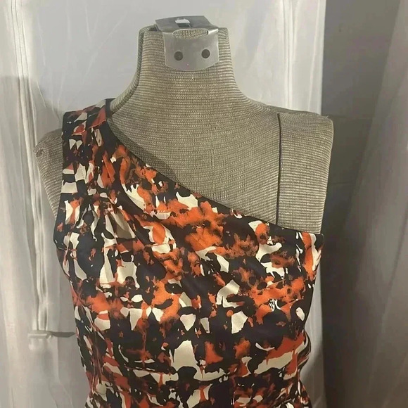 Banana Republic Satiny Dress,  One shoulder, Size 4 - Picture 2 of 6